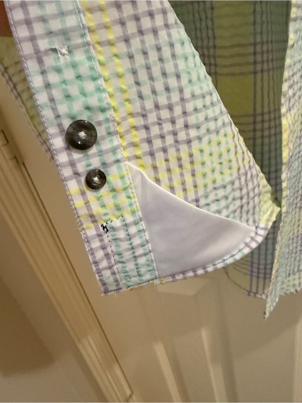 Magellan Short Sleeve Fishing Plaid Button-Up Shirt in Pastel Youth Size Large - Picture 7 of 11